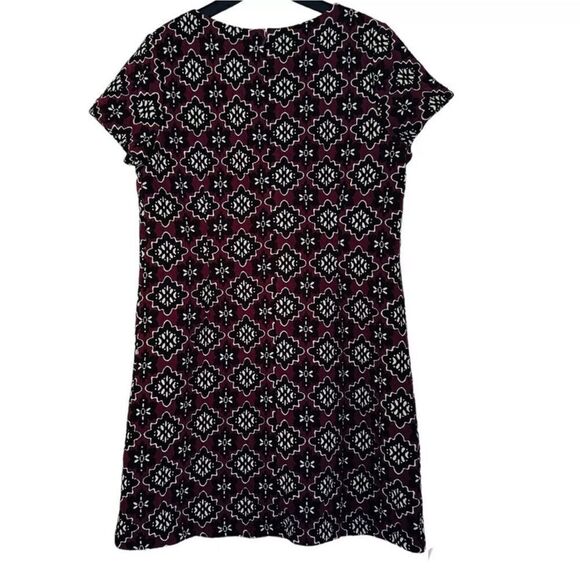 Loft Burgundy Medallion Jacquard Dress Size Medium - Picture 4 of 6